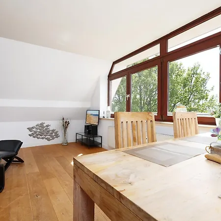 Strandstrasse 2 Treibgut Лабё