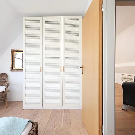 Strandstrasse 2 Treibgut